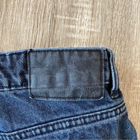 Zara Classic Mom Fit Dark Indigo High Rise Jeans Size 4 - Picture 8 of 9
